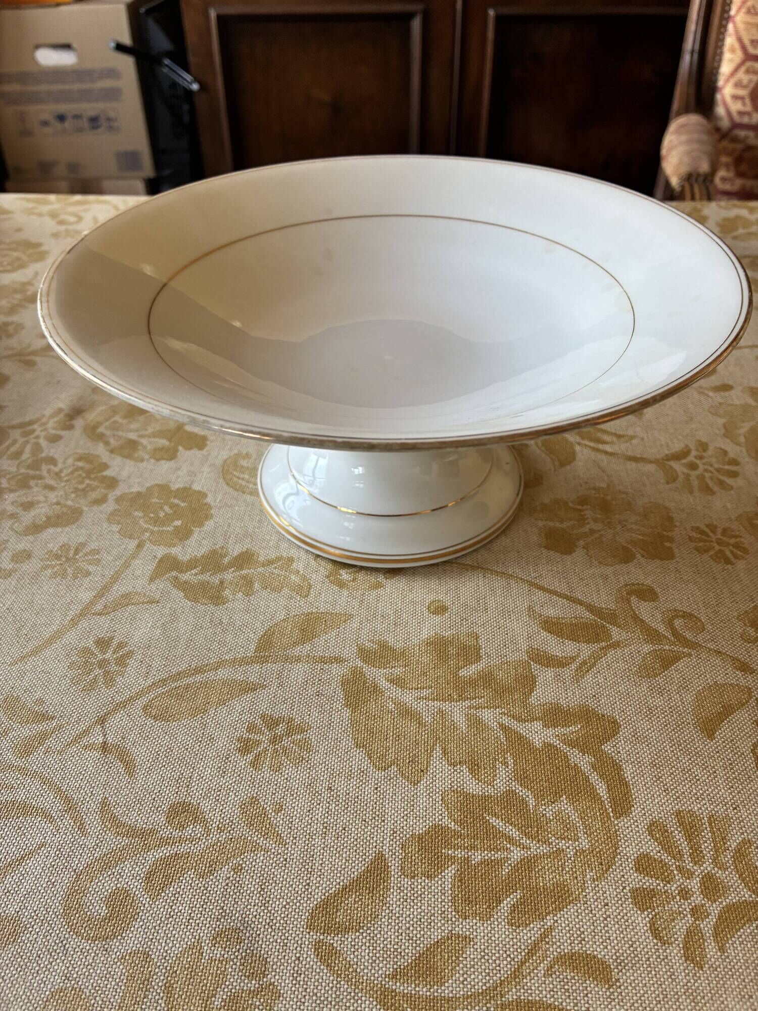 Service ancien de table en porcelaine de Limoges
