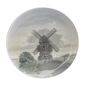 Assiette en porcelaine