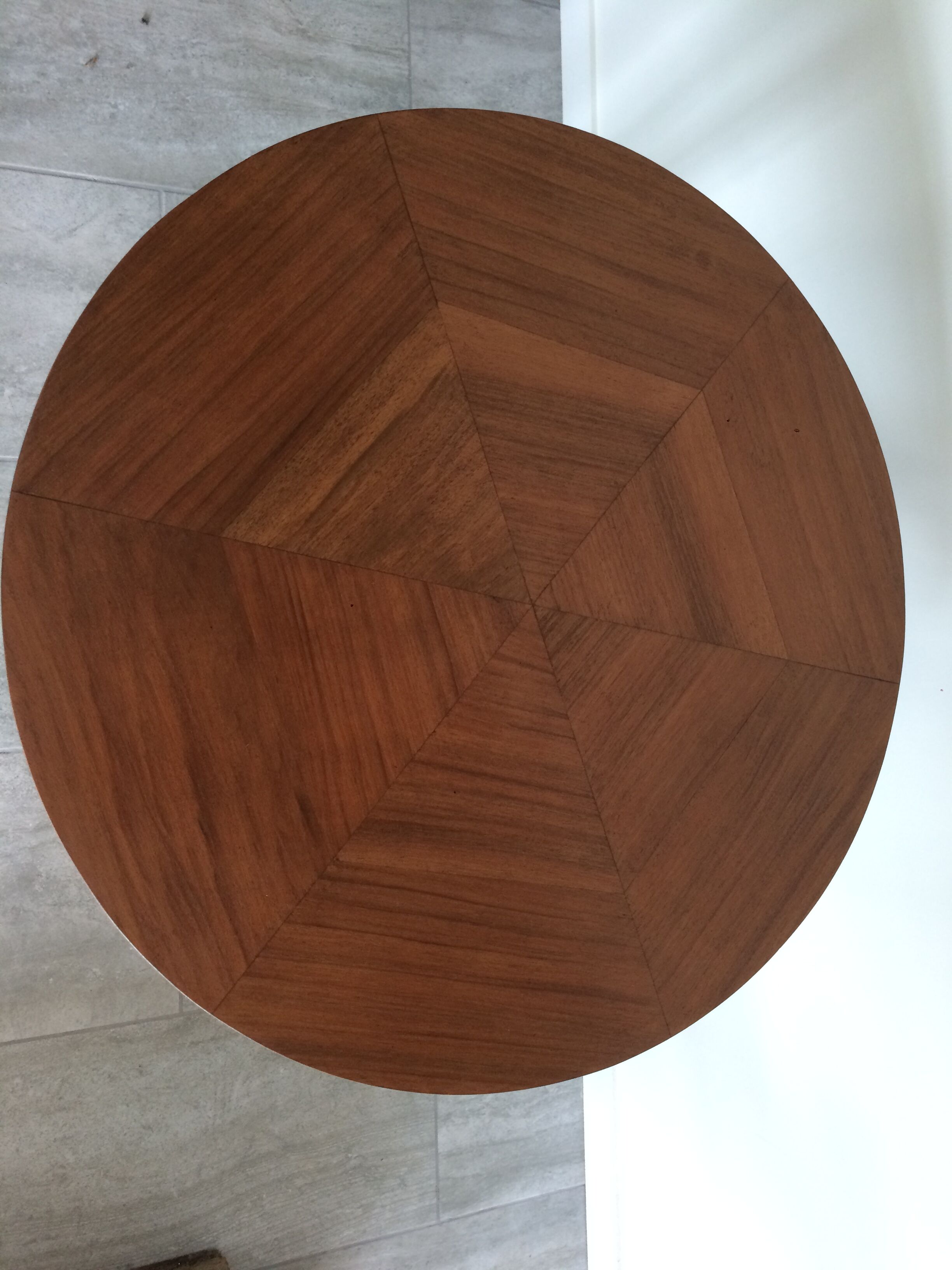 Table d'appoint ronde art déco