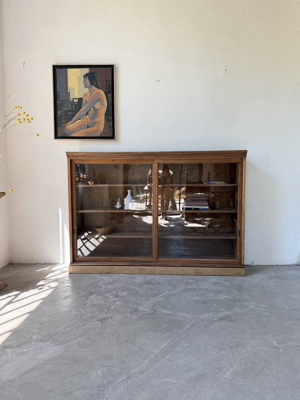 Enfilade vitrée en chêne, années 50