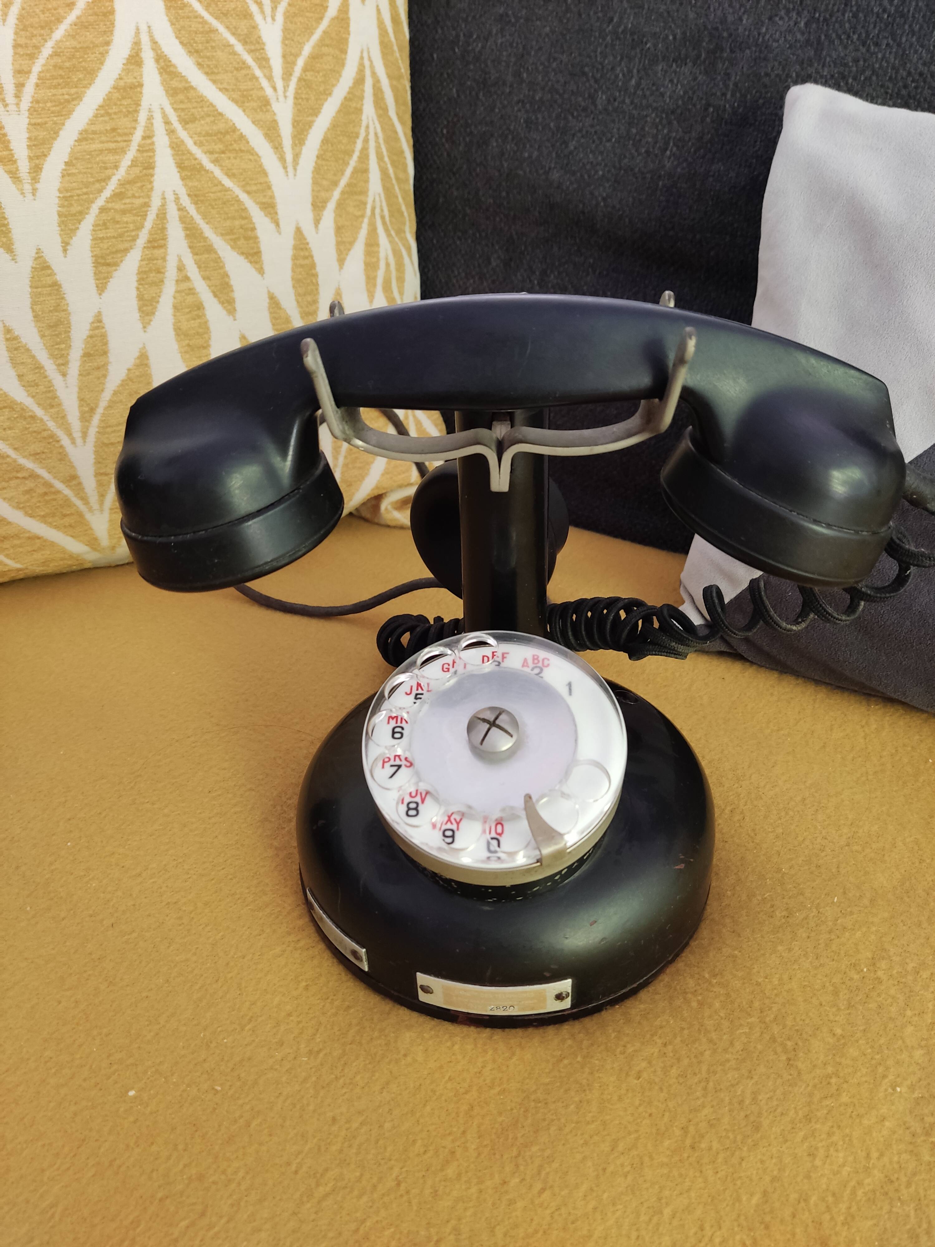 Old peugeot 1930 phone