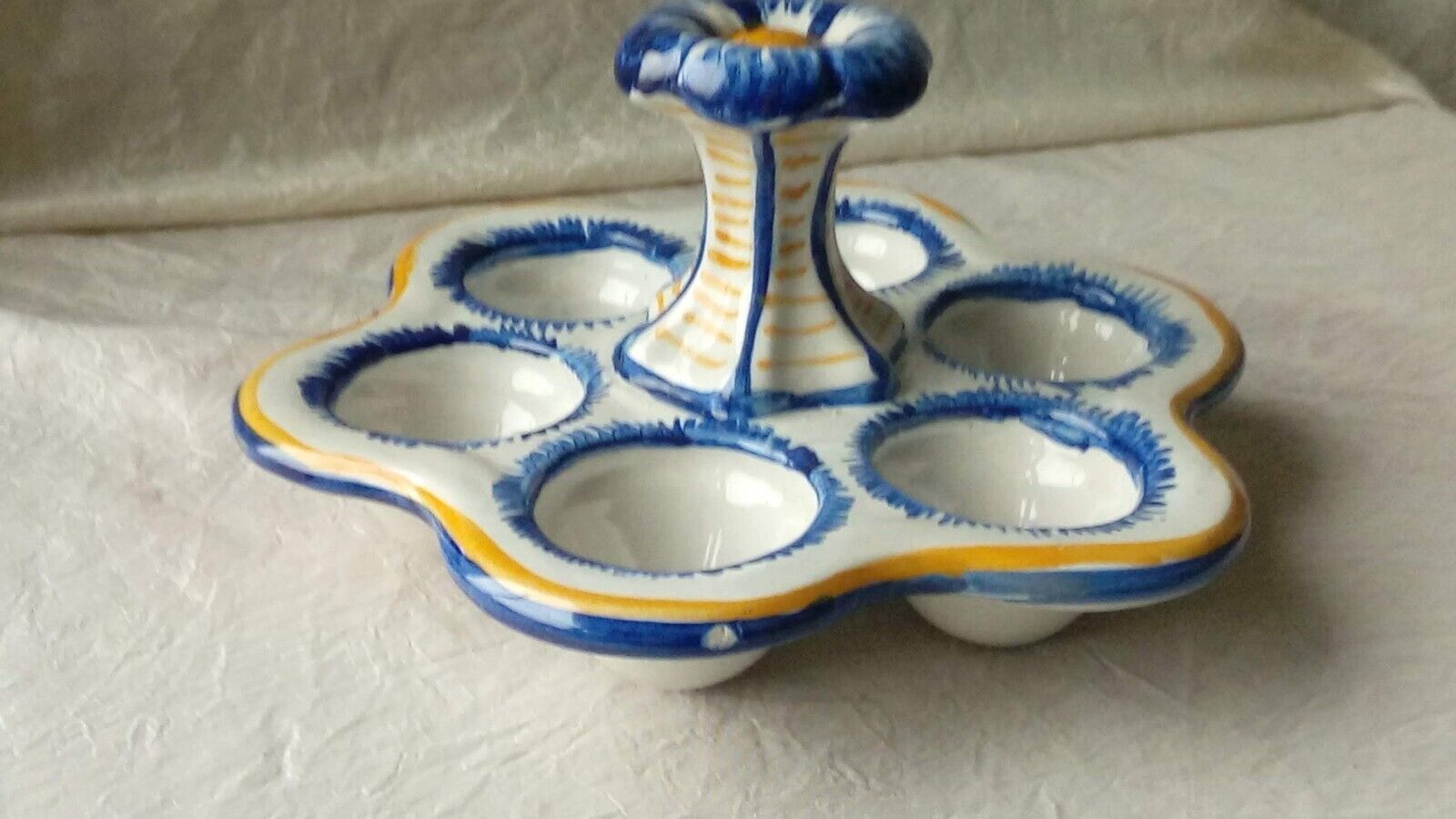 Egg coquetier in faience of quimper hb