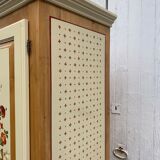 Armoire penderie peint à la main fleurs