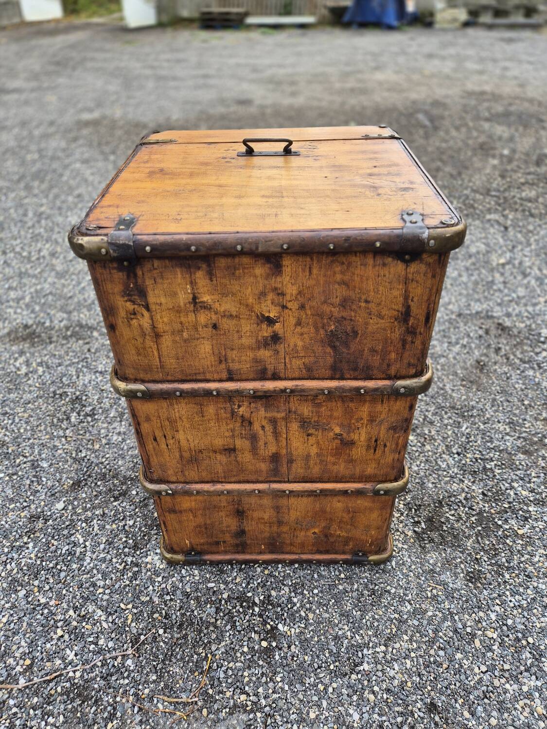 Antique toy chest/trunk/bar
