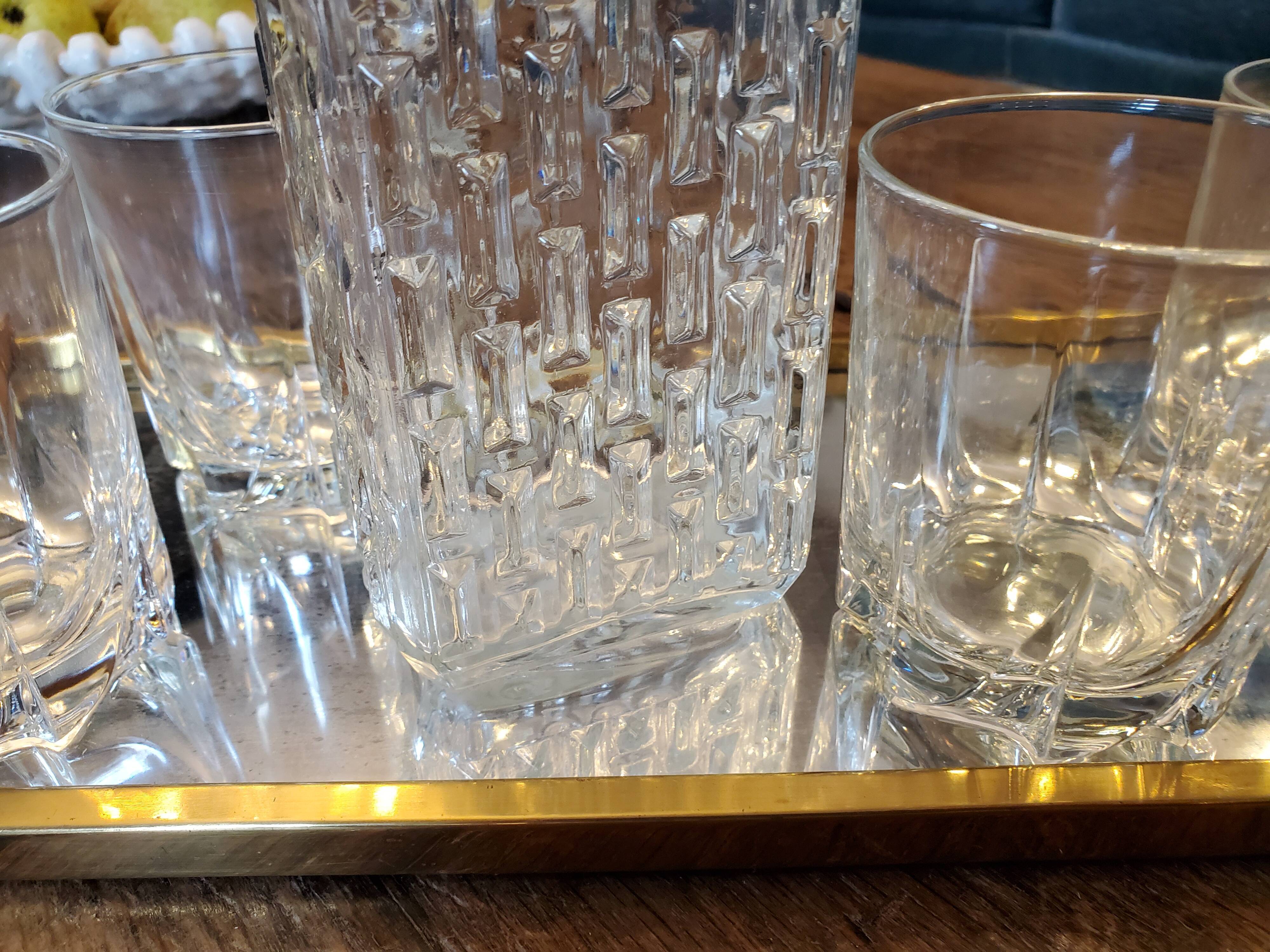 Carafe in chiseled glass 60