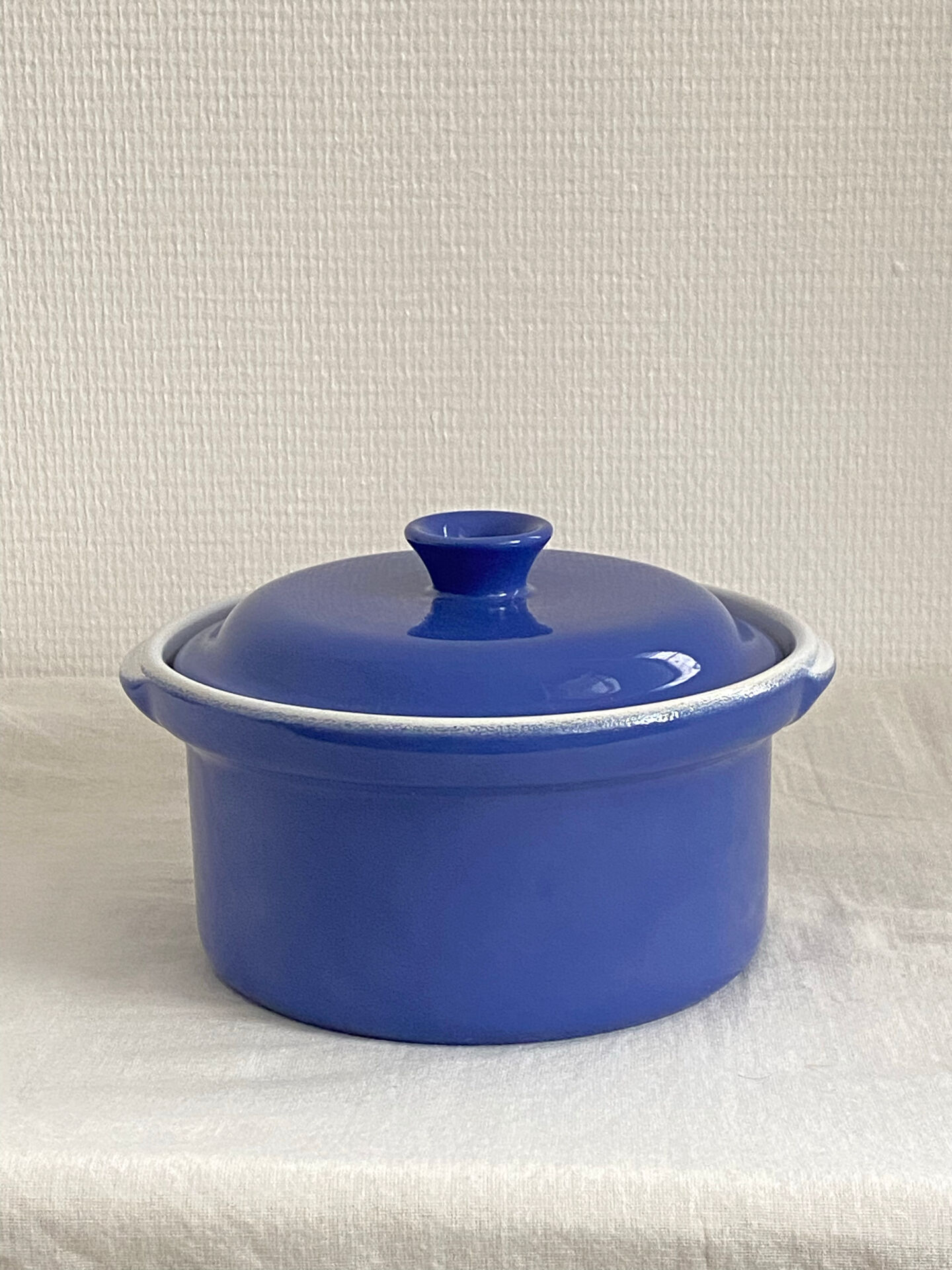 Cocotte en céramique bleue Emile Henry