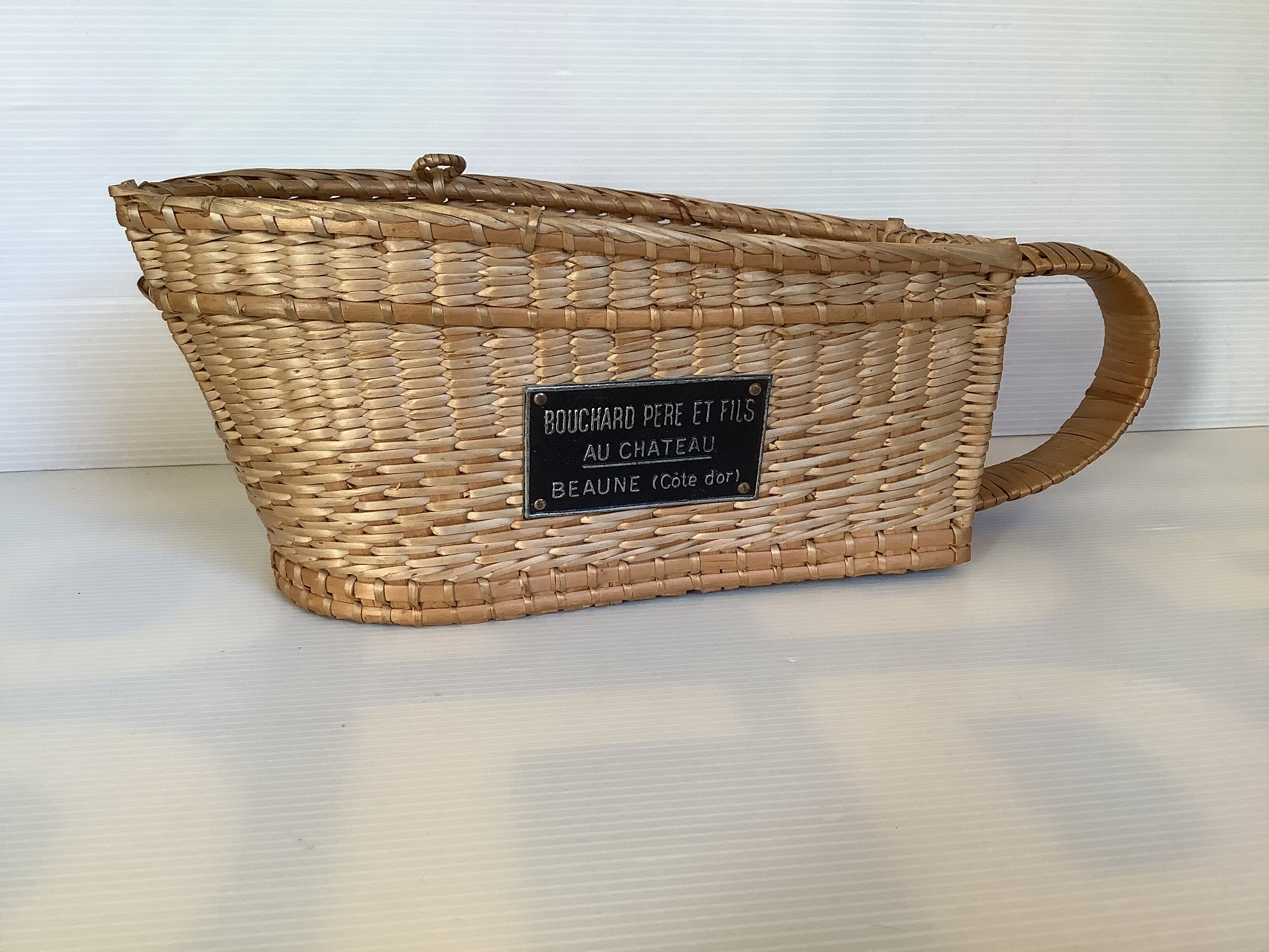 Wicker rattan bottle holder Bouchard Beaune côte d'or
