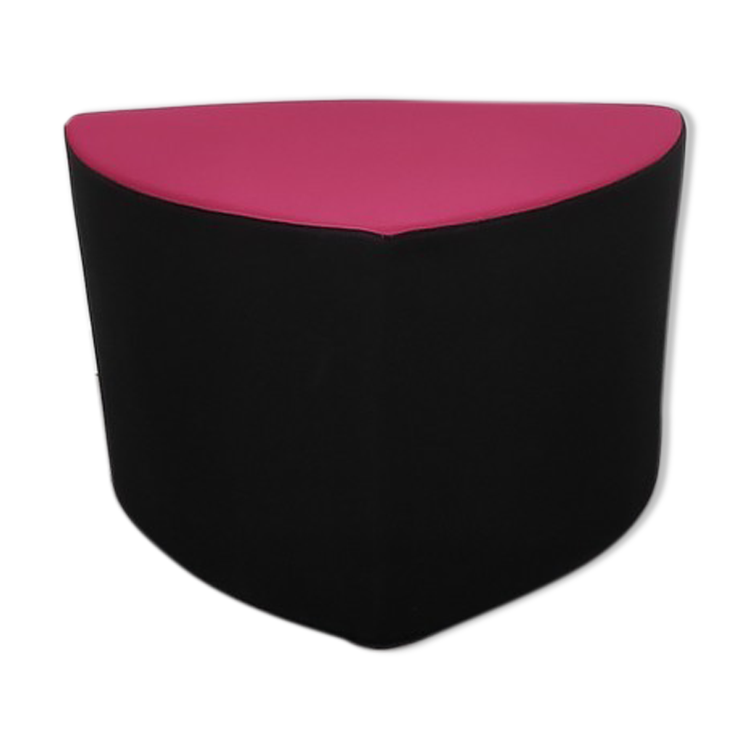 Kastel Kensho triangular pouf in Black fabric / Fushia