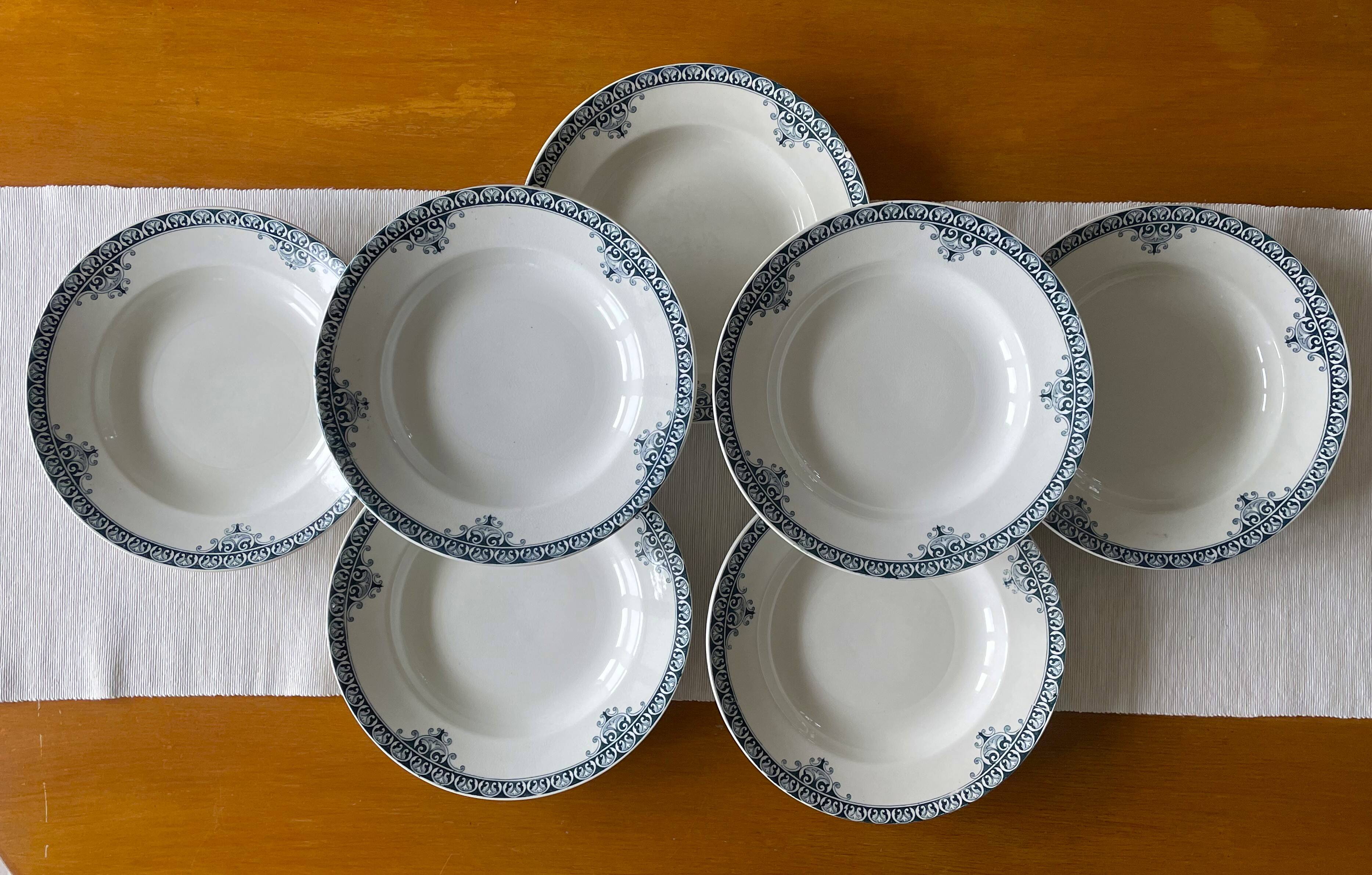 7 antique deep plates in Saint-Amand earthenware (Nord)