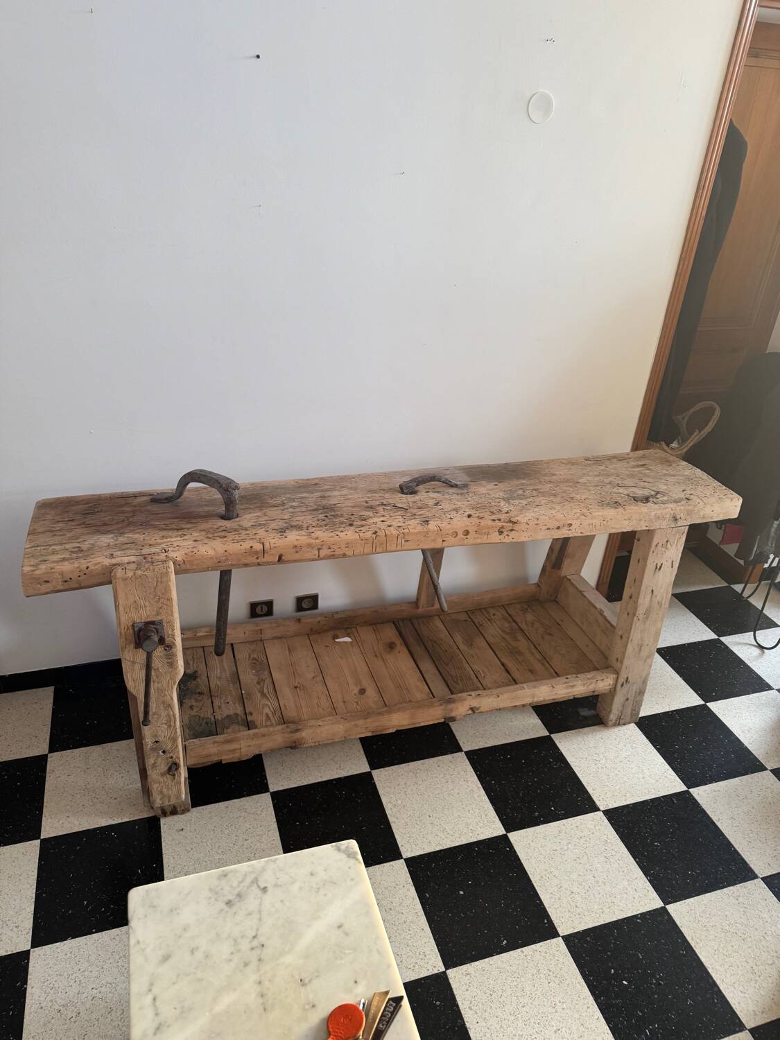 Woodworking bench
