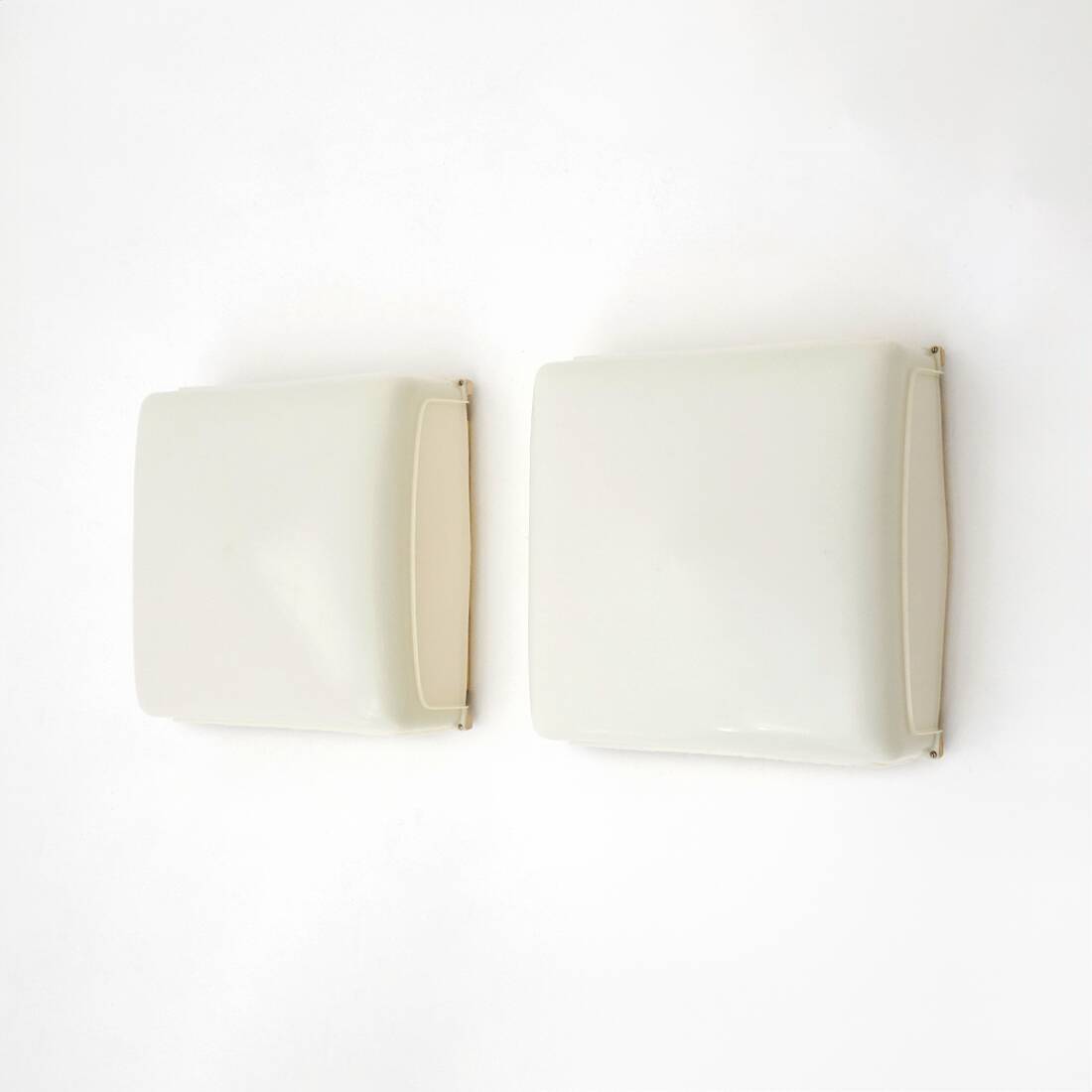 Pair of “Cnosso” ceiling lamps by Angelo Mangiarotti for Artemide, 1960s