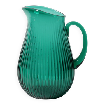 Pichet en verre vert strié / Grand pichet vert émeraude 2000 ml Suède années 2000