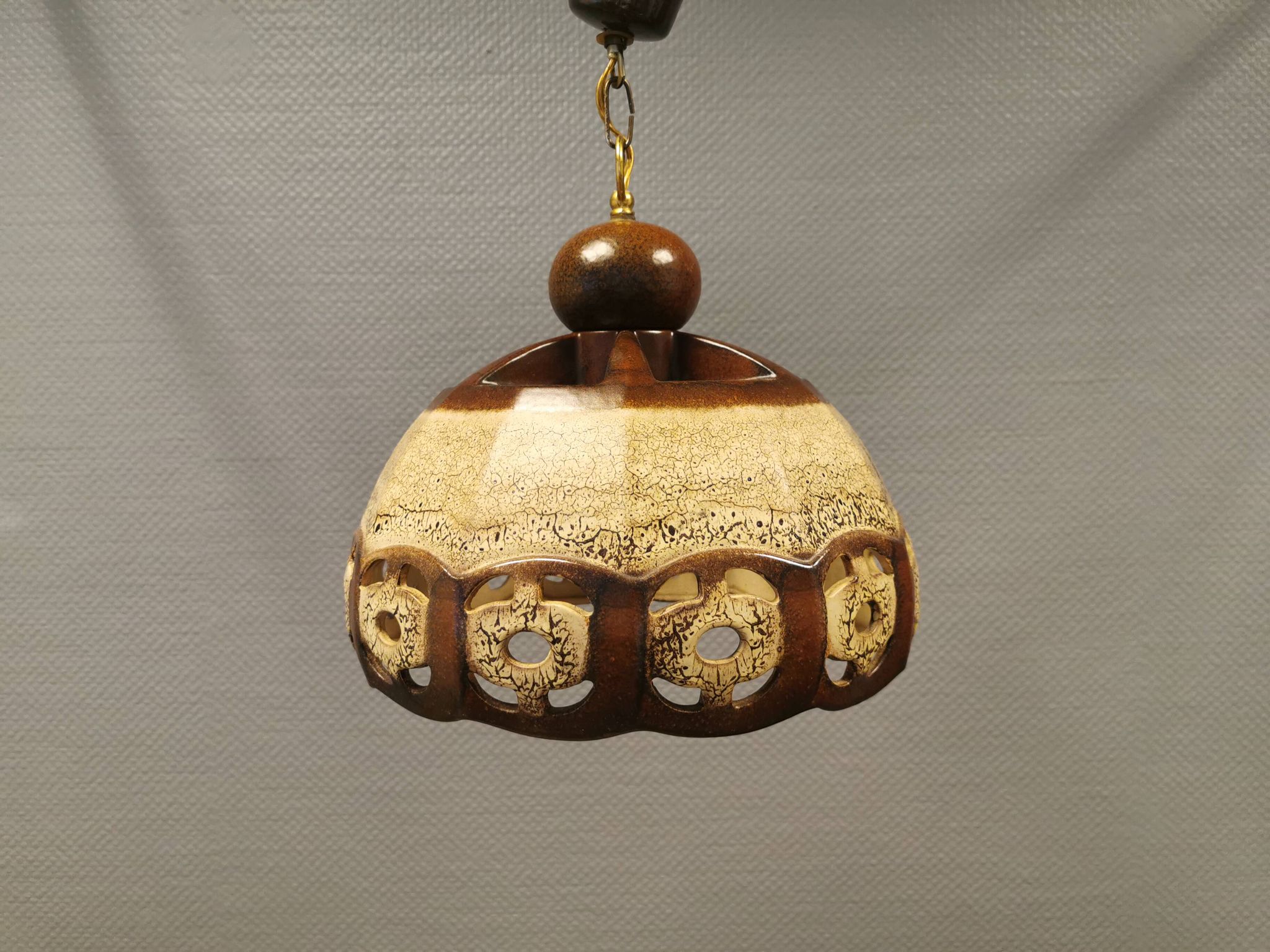 Suspension en céramique, danoise des années 1970.