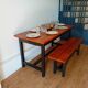 Table de ferme et son banc