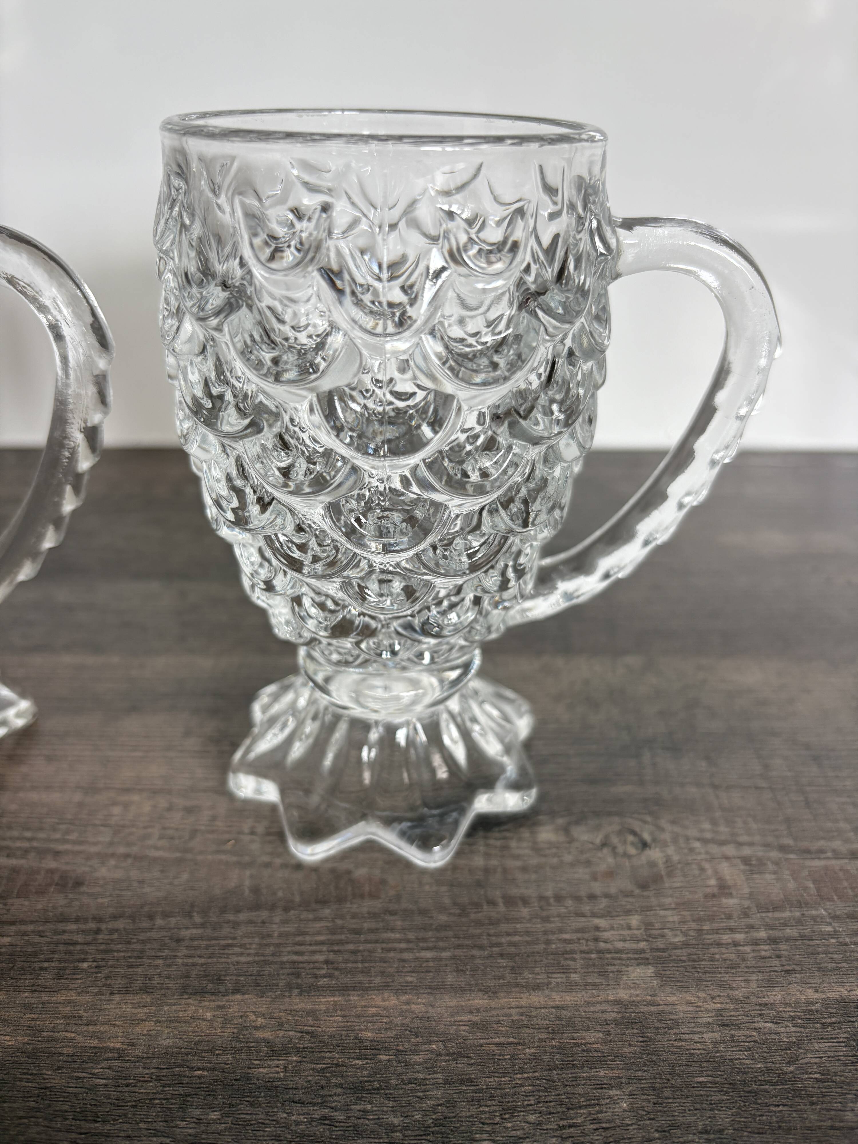 Set of 2 vintage pressed glass cups/mugs.