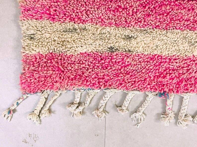 Handmade Moroccan beni ourain rug size 150 x 250 cm