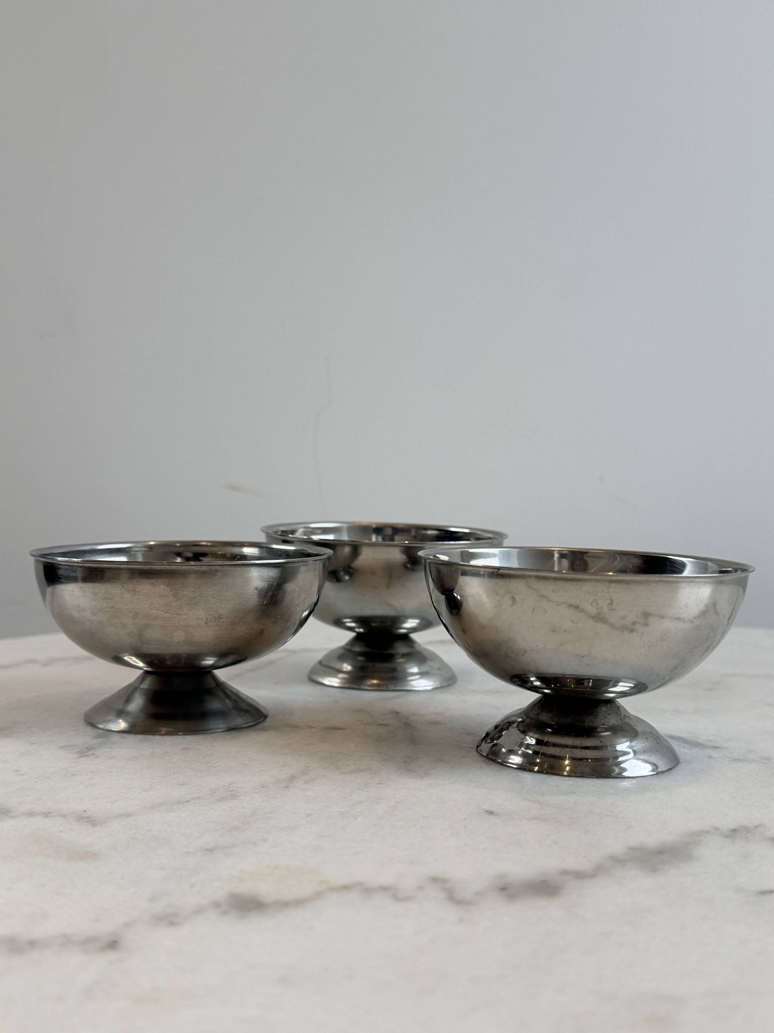 Set of 3 stainless steel bowls
