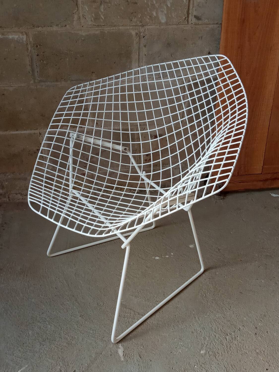 Diamond armchair by Harry Bertoia