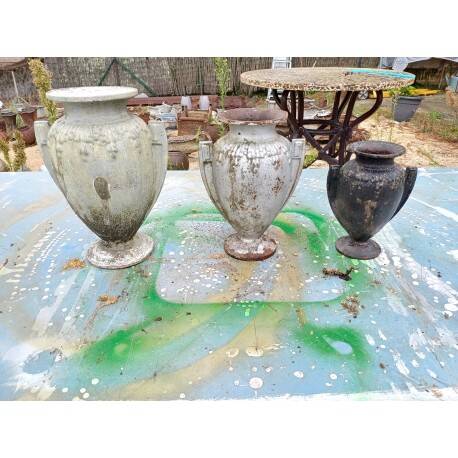 3 cast iron vases from 1900 from Charleville-Mézières