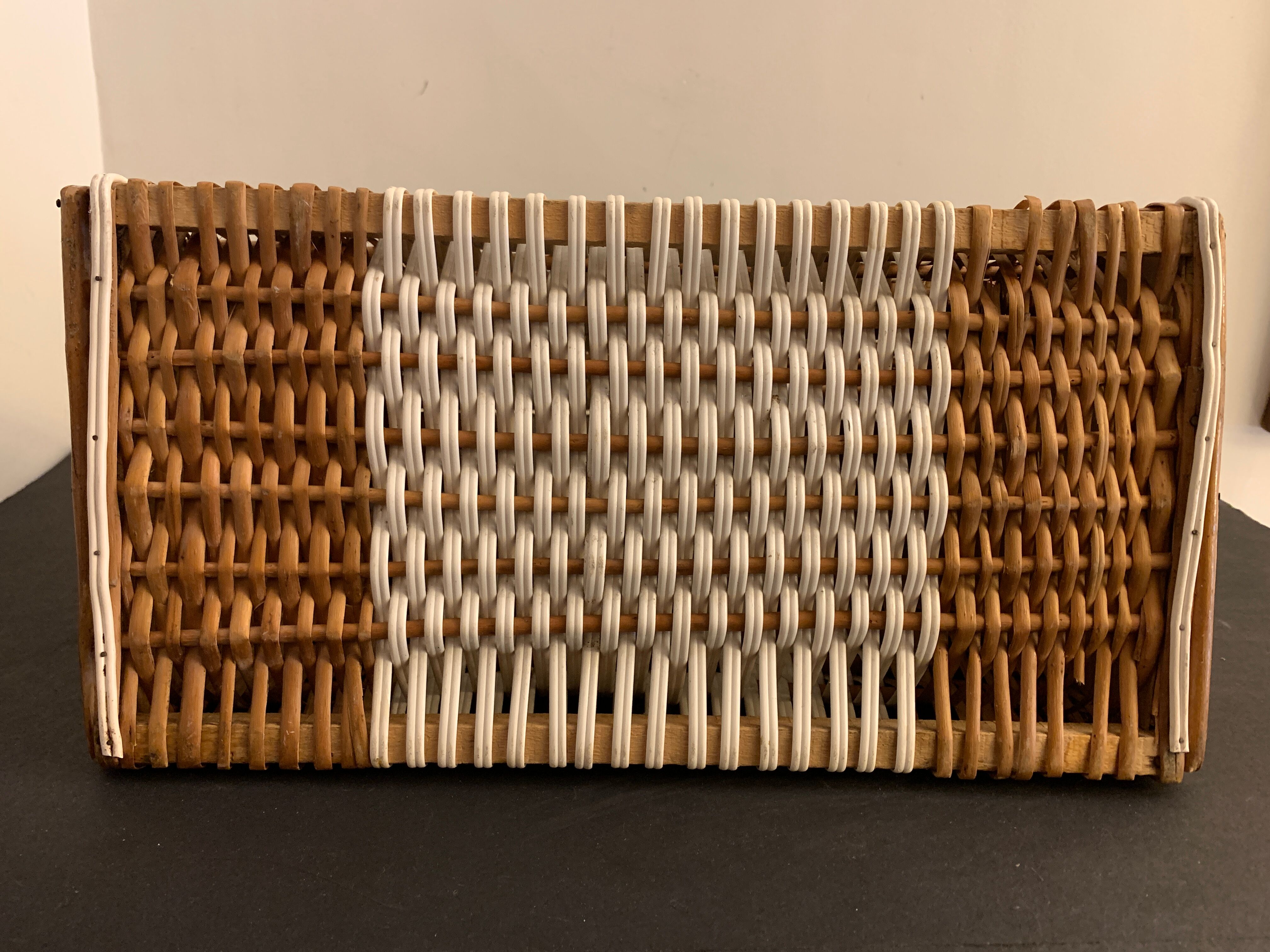 Rattan handbag and scoubidou's threads, 1950