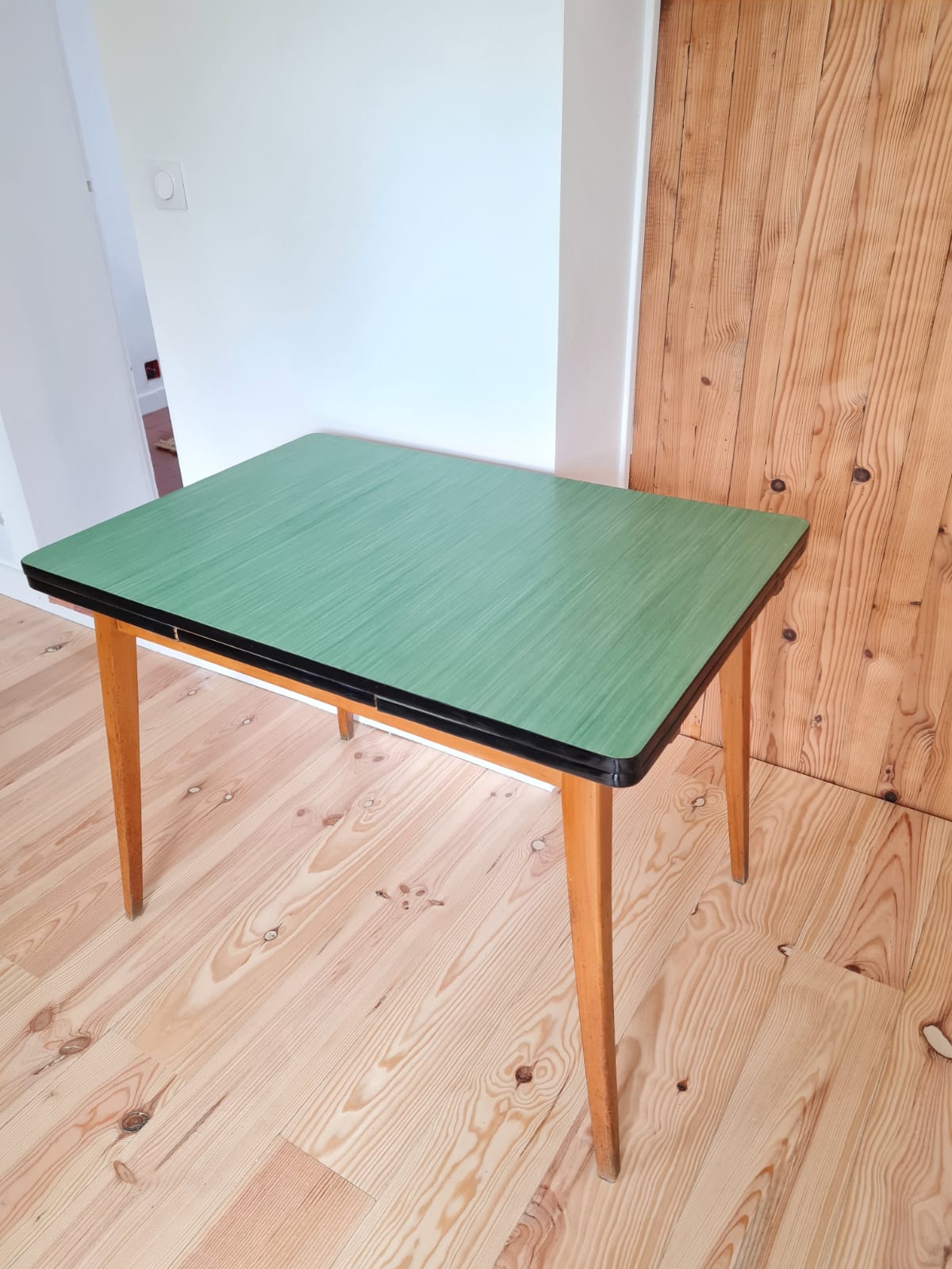 Kitchen table formica and wood