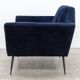 Fauteuil Dutchbone en velours bleu profond