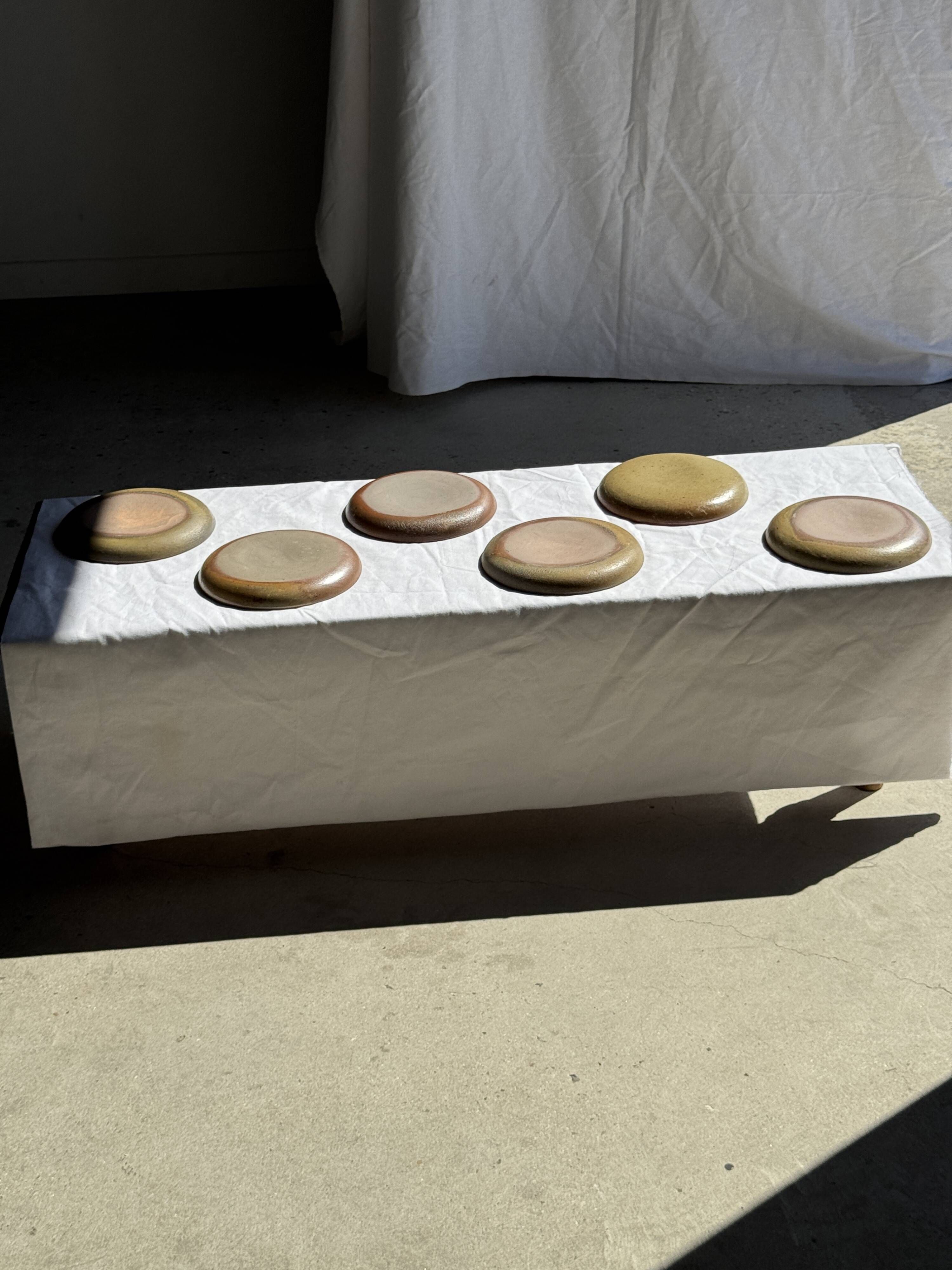 Set of 6 handmade stoneware plates in glazed beige and brown D20 H3