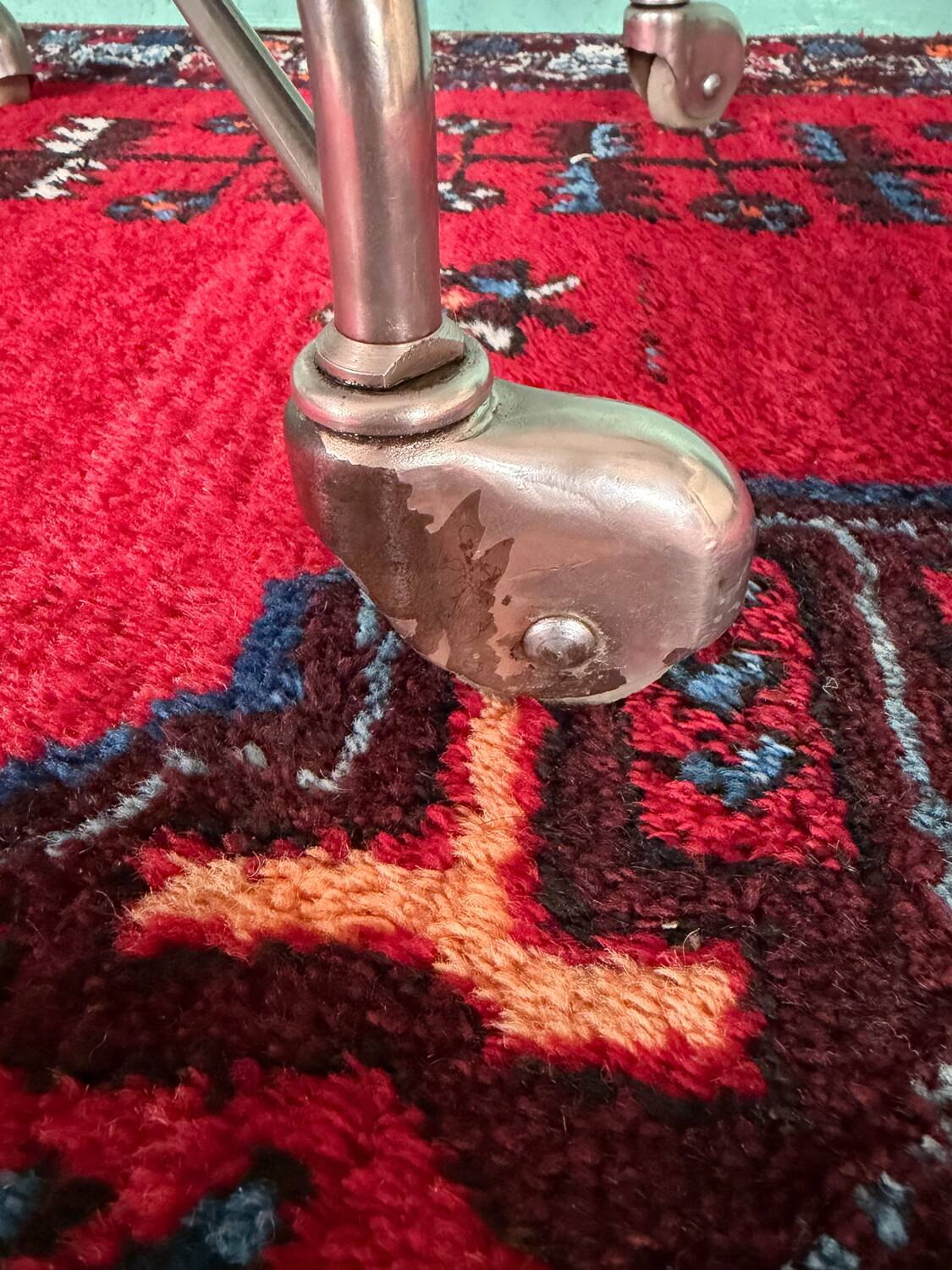 Vintage Arne Jacobsen 3117 Series One  Office Chair in Black Leather