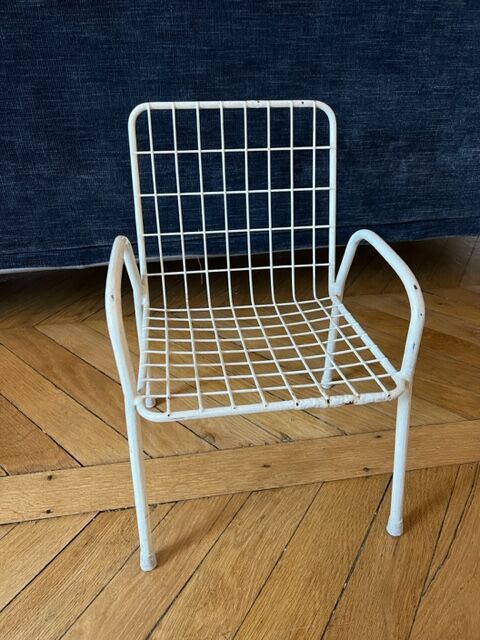 Children's armchair type rio de emu