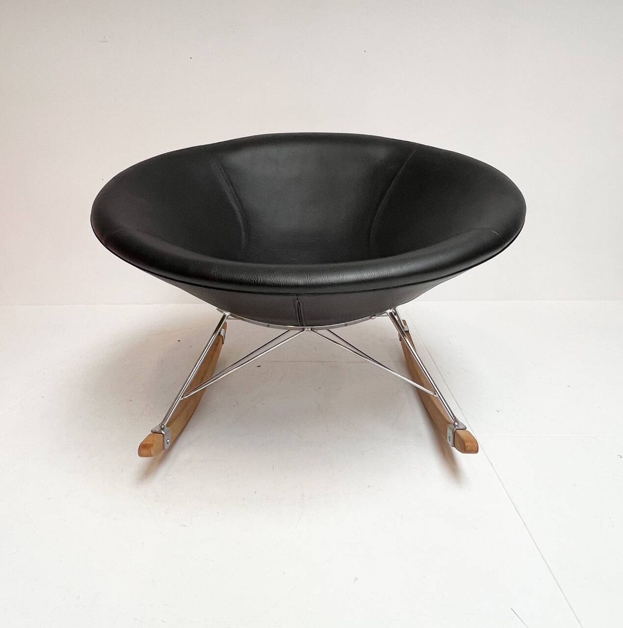 Fauteuil à bascule design Donut, après 2000