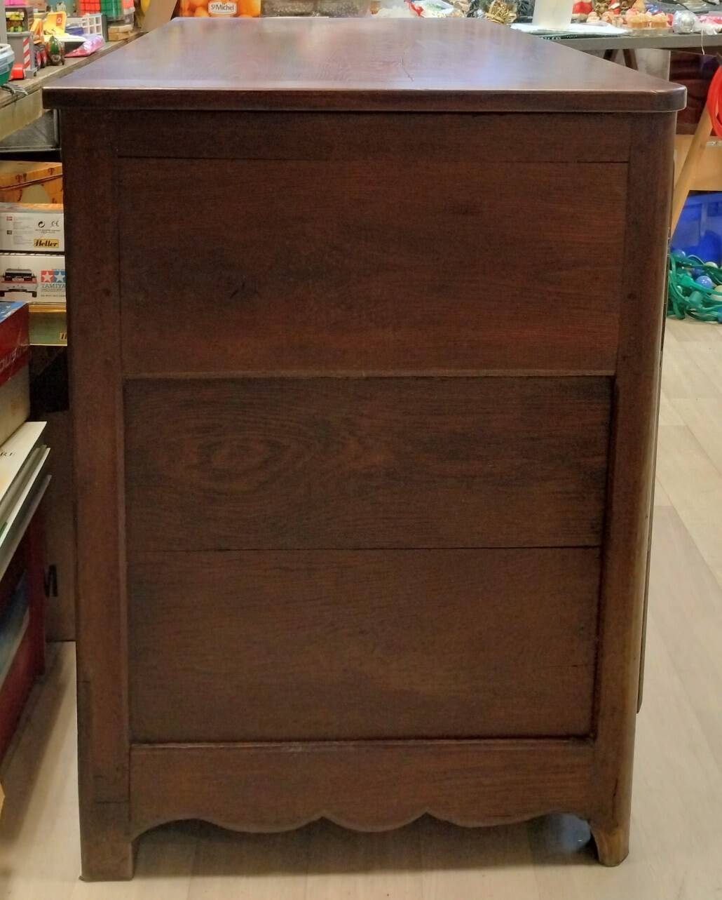 Buffet ancien 2 portes avec coffre XIXème
