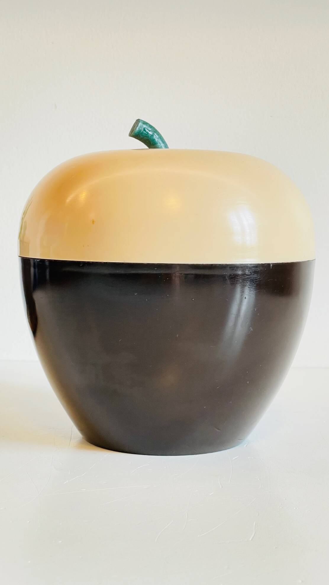 Vintage 70's decorative ice cube apple