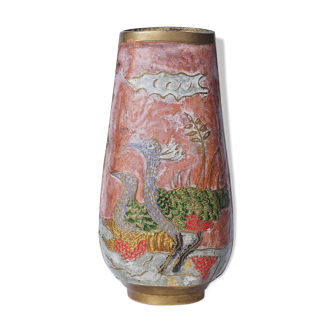 Indian vase engraved with birds