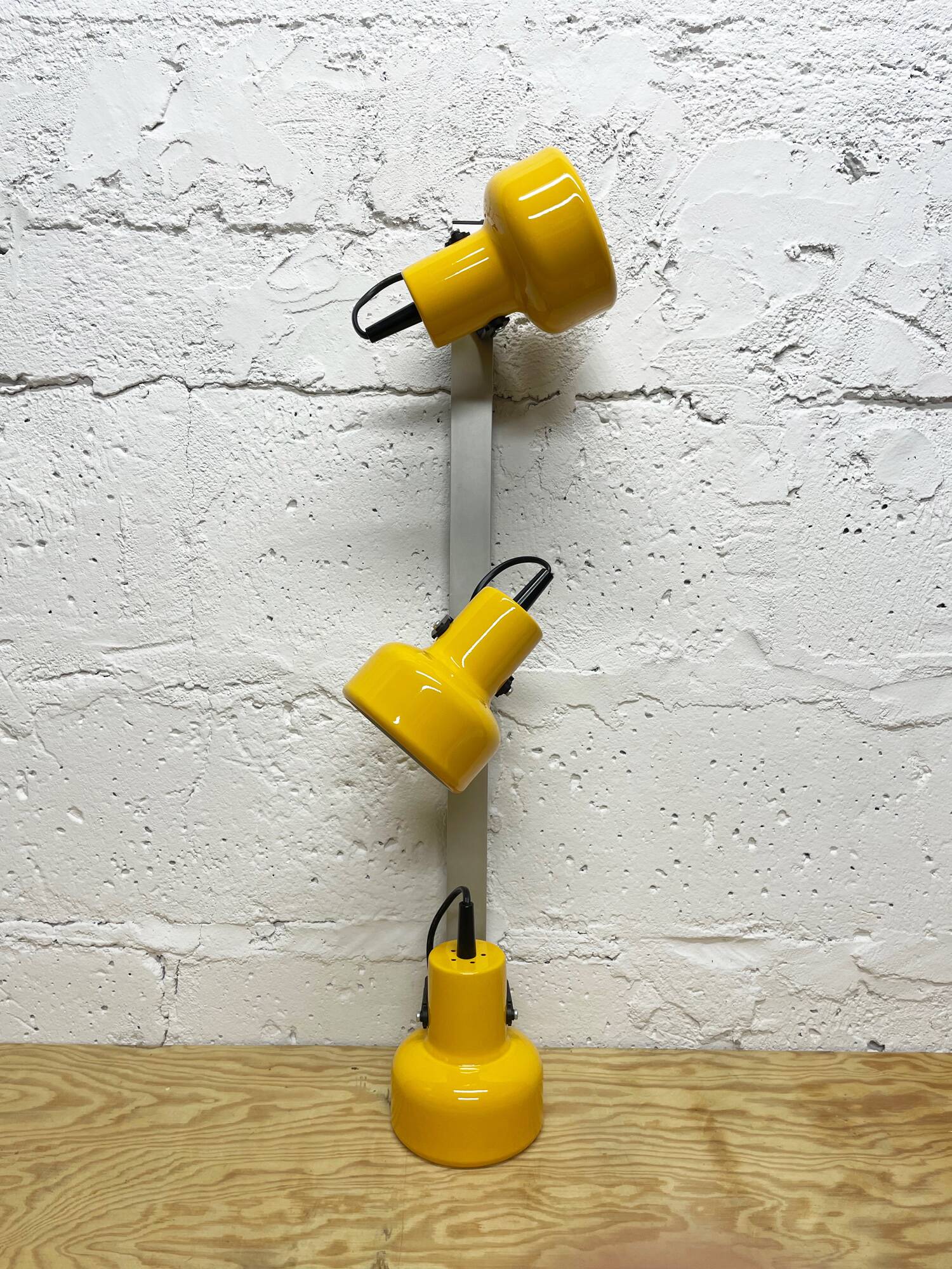 Yellow three spot lamp, Brilliant, 1970s,