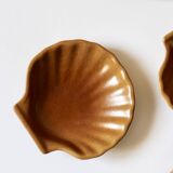 4 caramel shell cups
