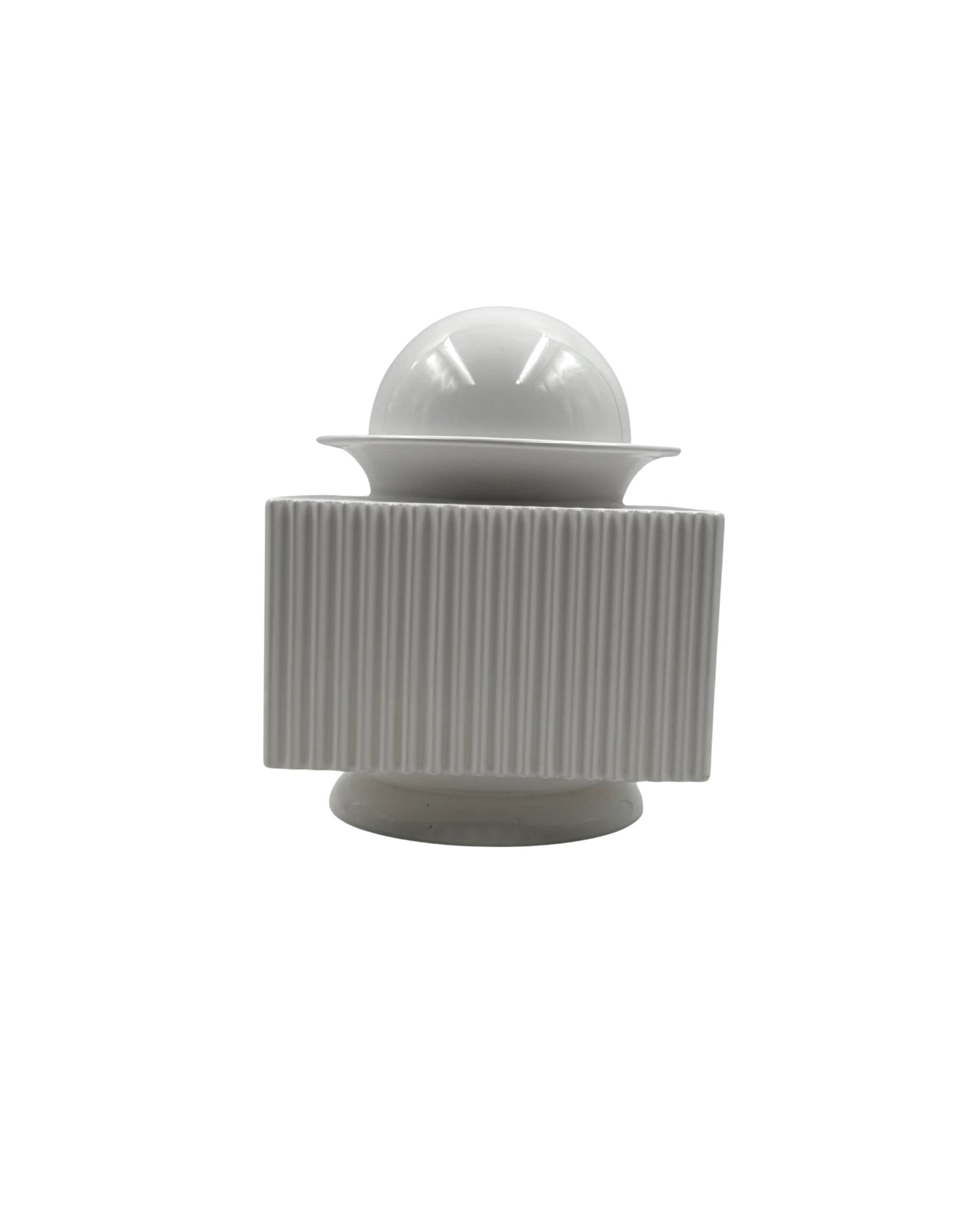 Sergio Asti, postmodern white ceramic vase, Cedit Italy 1970s
