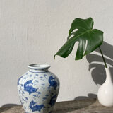 Chinese blue and white fish vase