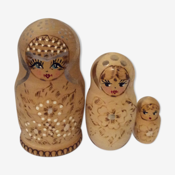 Russian dolls Matriochkas vintage natural wood and gold