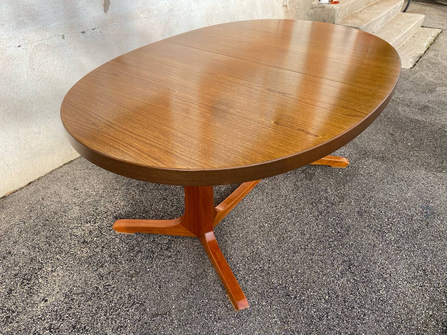 Vintage Baumann table