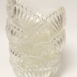 6 cups in chiseled glass