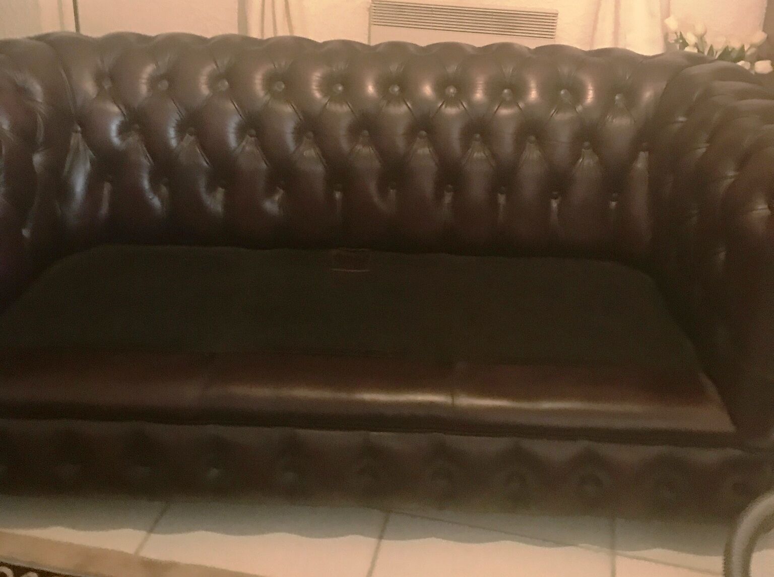 Canapé Chesterfield chocolat 3 places