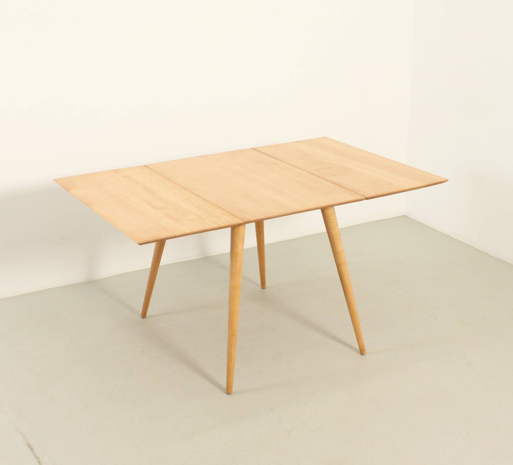 Dining table with drop leaves by Planner Group by Paul McCobb, 1950s