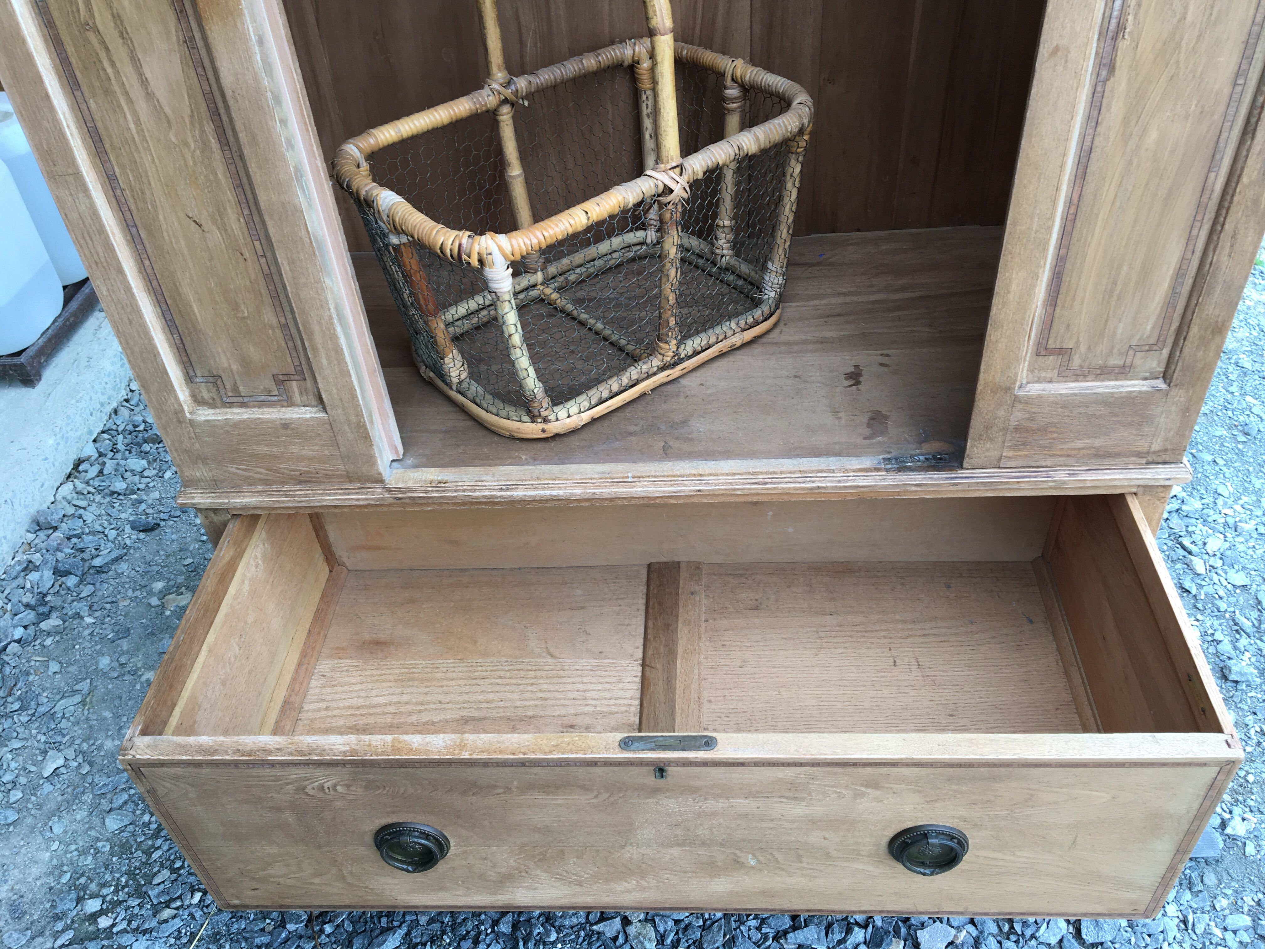 Early 20th century cloakroom