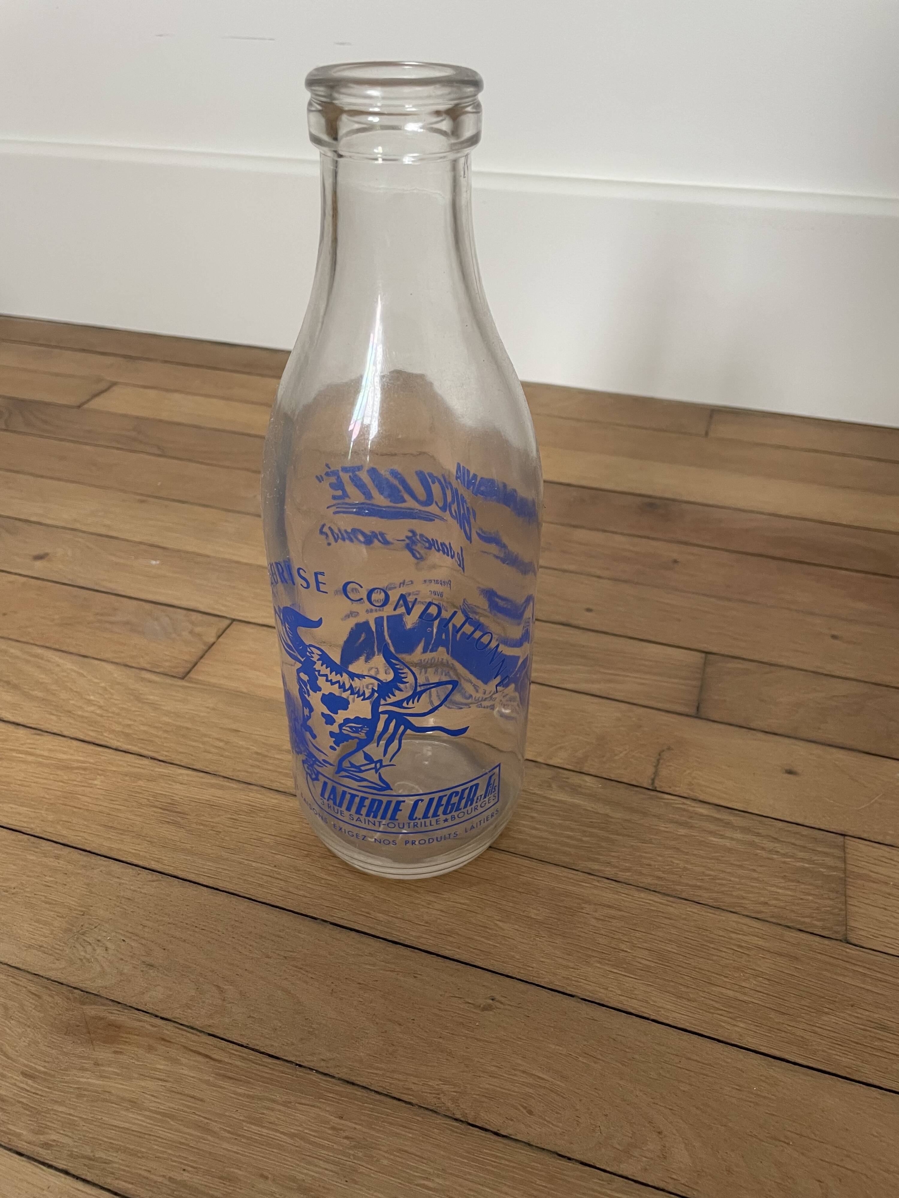 vintage Banania milk bottle 251006