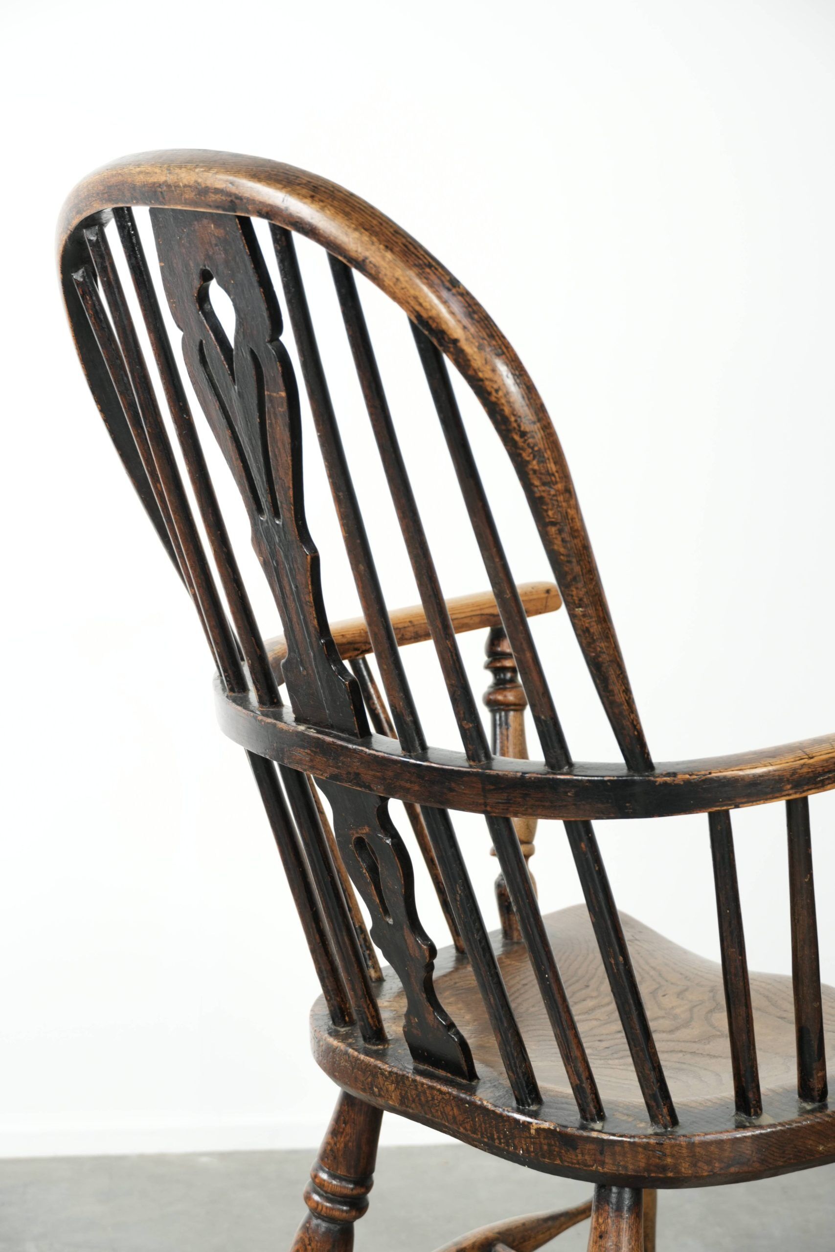 Chaise Windsor à dossier haut anglaise antique du début du XIXe siècle