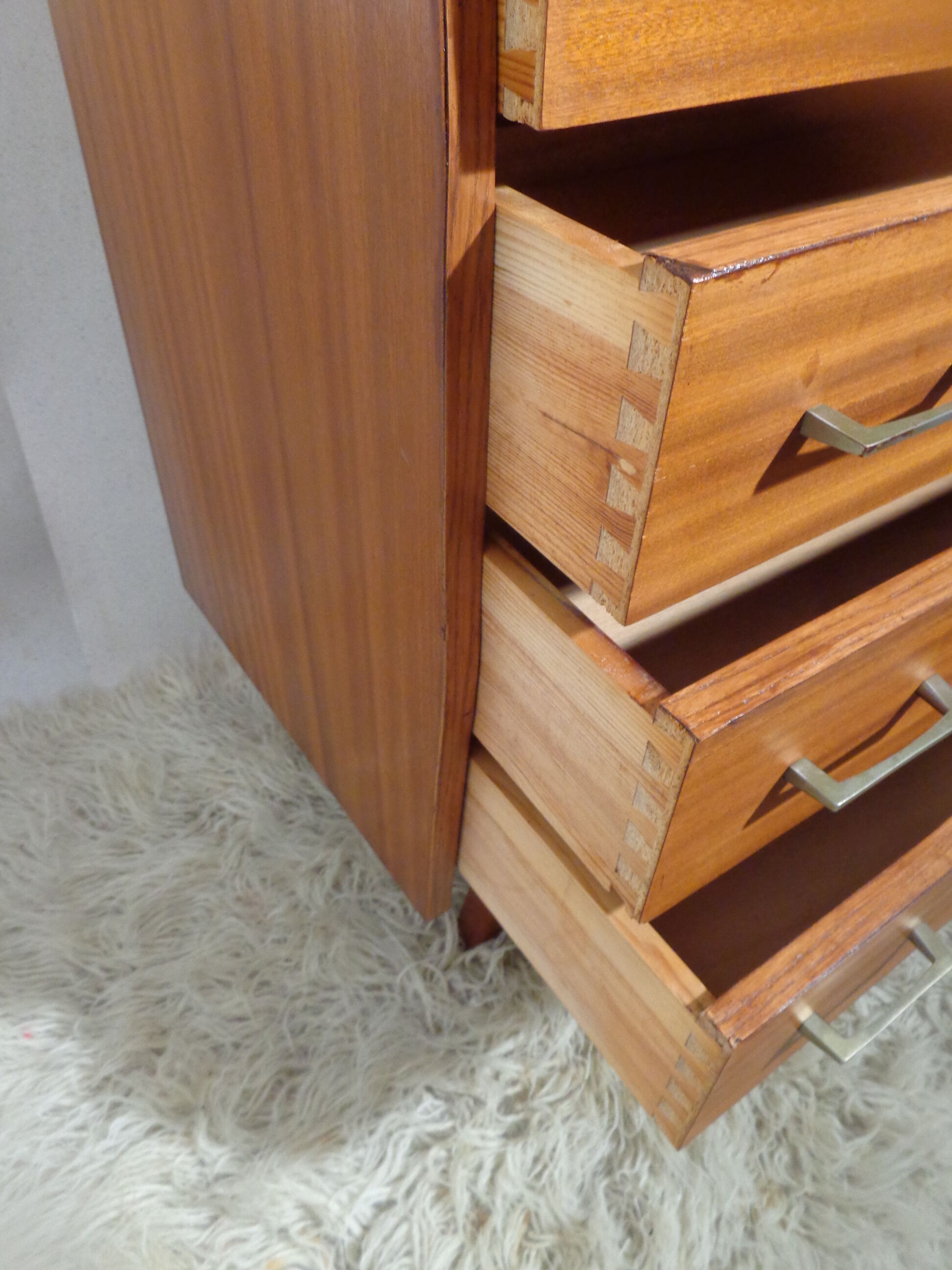 Scandinavian vintage dresser from the 60s teak feet compass