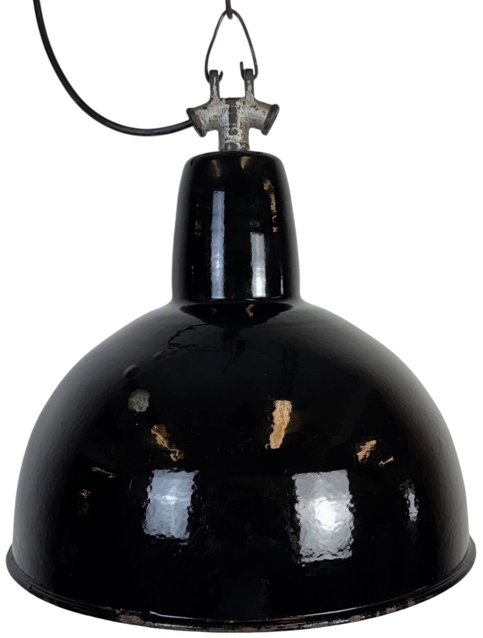 Lampe d'usine industrielle en émail noir avec dessus en fonte, années 1950
