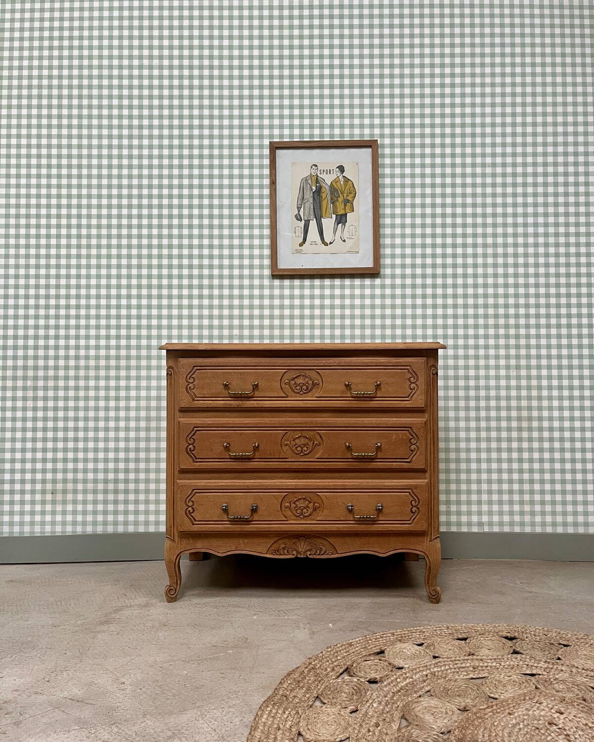Renovated shabby chic chest of drawers