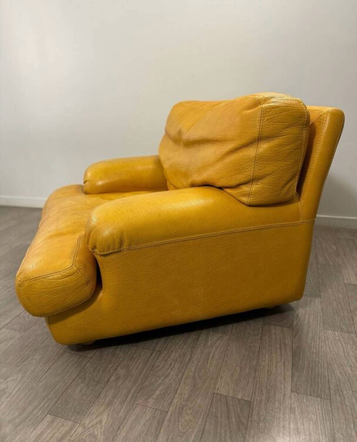 Rochebobois yellow leather armchair from the 80s/90s