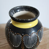 Henriot Quimper vase - Breton earthenware - graphic decoration